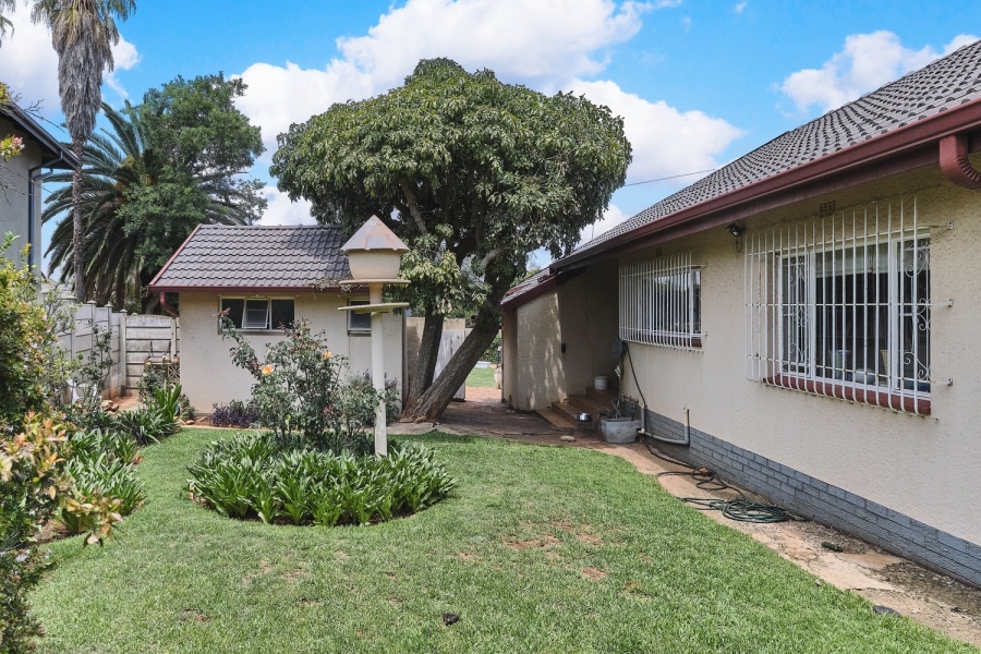 3 Bedroom Property for Sale in Florida Park Gauteng