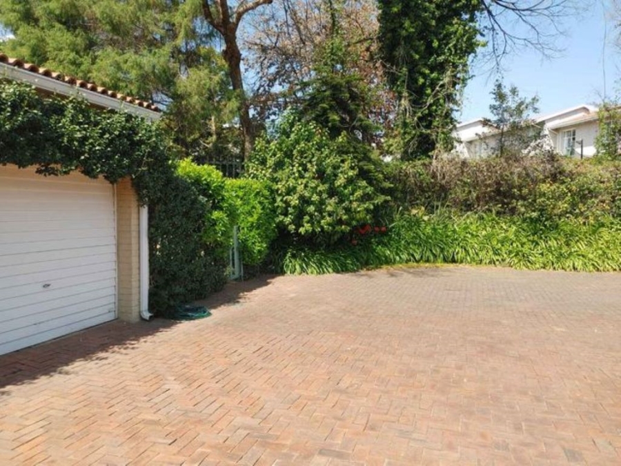 To Let 2 Bedroom Property for Rent in River Club Gauteng