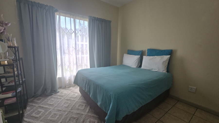 2 Bedroom Property for Sale in Waterkloof Glen Gauteng