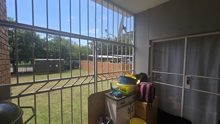 2 Bedroom Property for Sale in Waterkloof Glen Gauteng