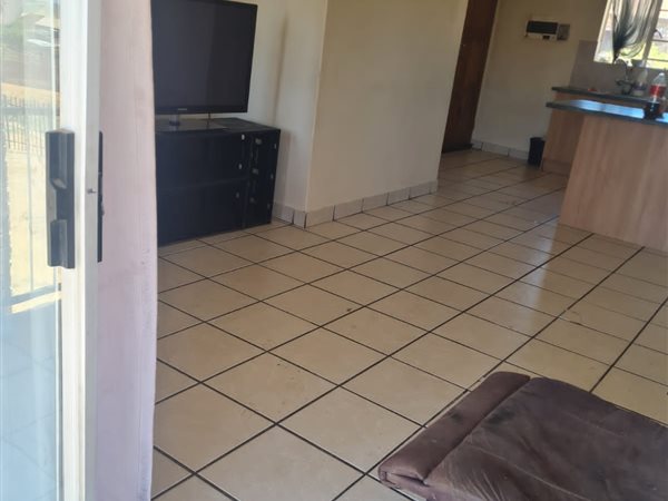 To Let 2 Bedroom Property for Rent in Noordwyk Gauteng