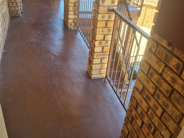 To Let 2 Bedroom Property for Rent in Noordwyk Gauteng