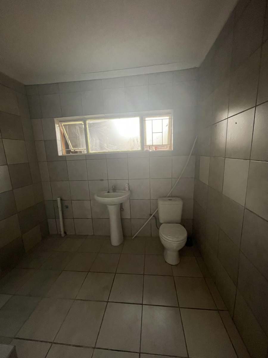 To Let 2 Bedroom Property for Rent in Erasmia Gauteng