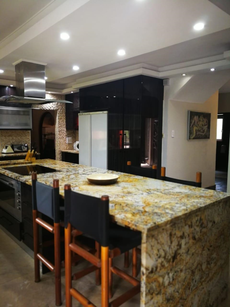 4 Bedroom Property for Sale in Buccleuch Gauteng