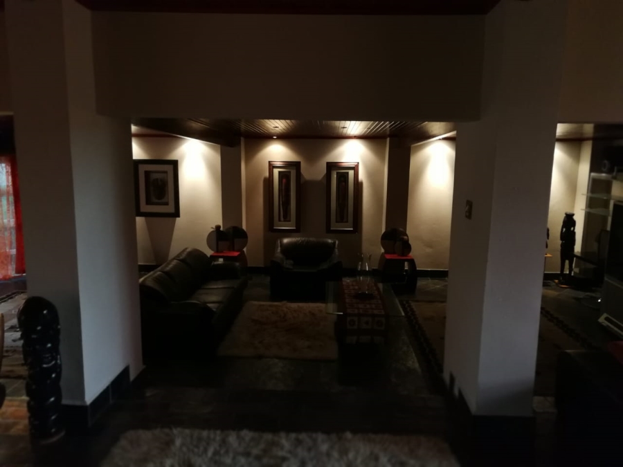 4 Bedroom Property for Sale in Buccleuch Gauteng