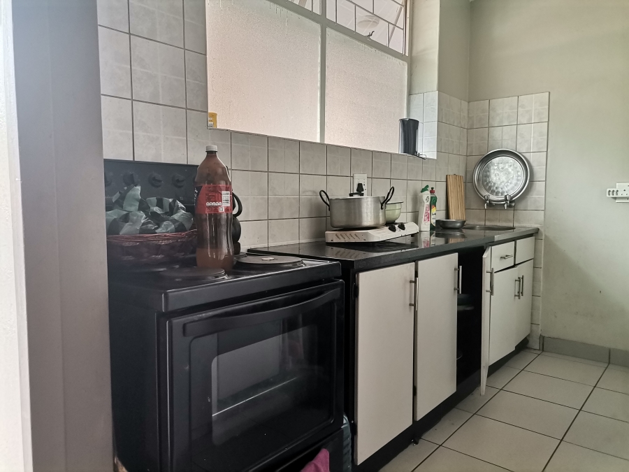 2 Bedroom Property for Sale in Muckleneuk Gauteng