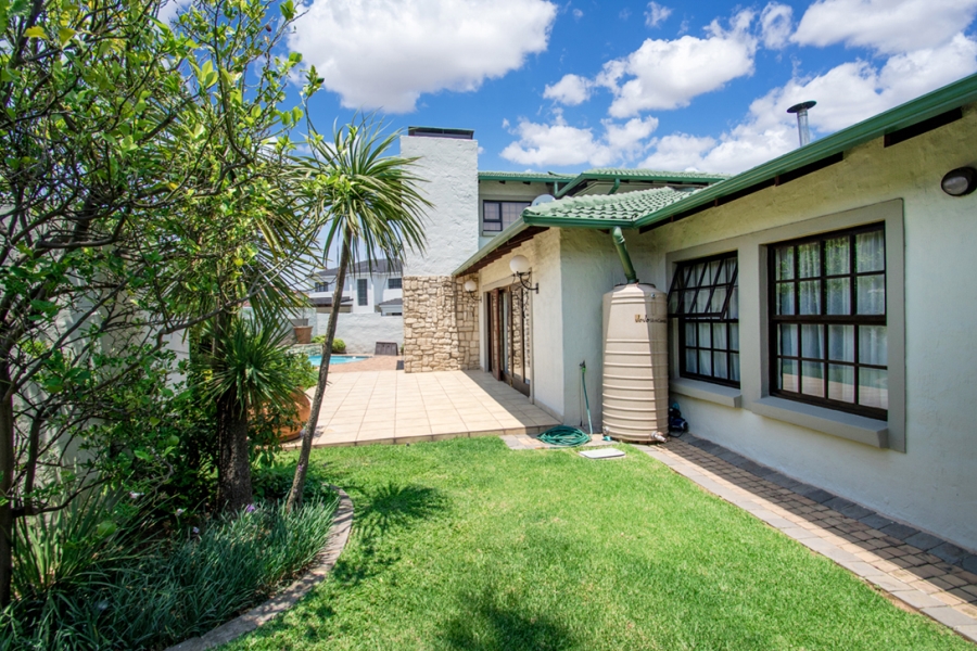 3 Bedroom Property for Sale in Strubensvallei Gauteng