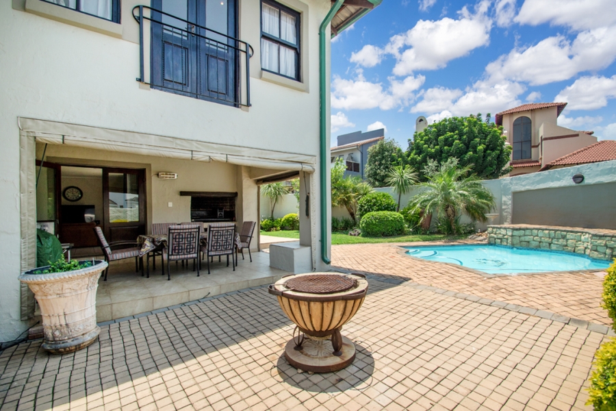 3 Bedroom Property for Sale in Strubensvallei Gauteng