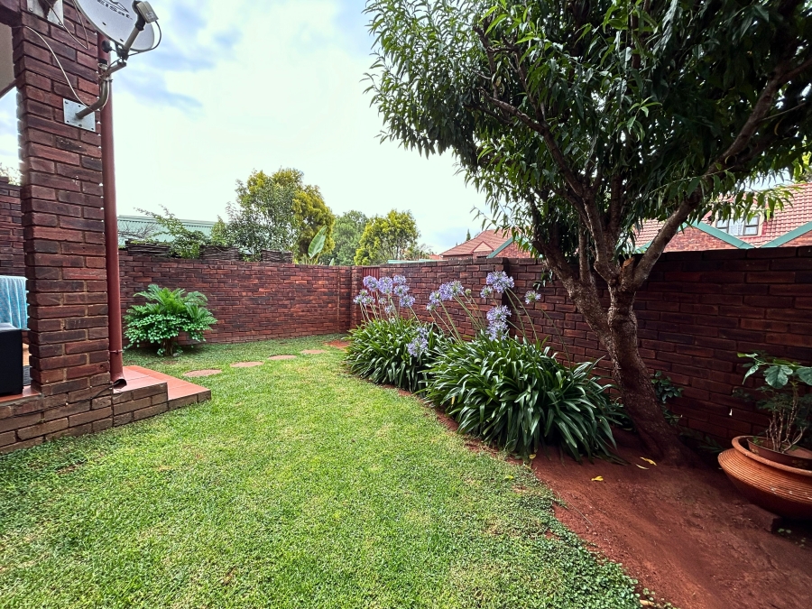 3 Bedroom Property for Sale in Eldoraigne Gauteng