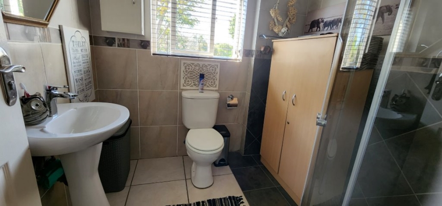 2 Bedroom Property for Sale in Pretoria North Gauteng