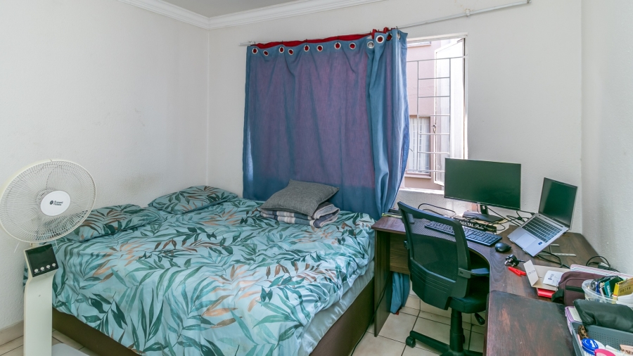 2 Bedroom Property for Sale in Vorna Valley Gauteng