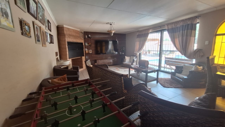 4 Bedroom Property for Sale in Dalpark Gauteng