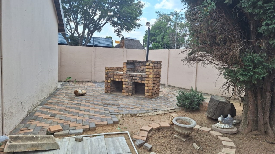 4 Bedroom Property for Sale in Dalpark Gauteng