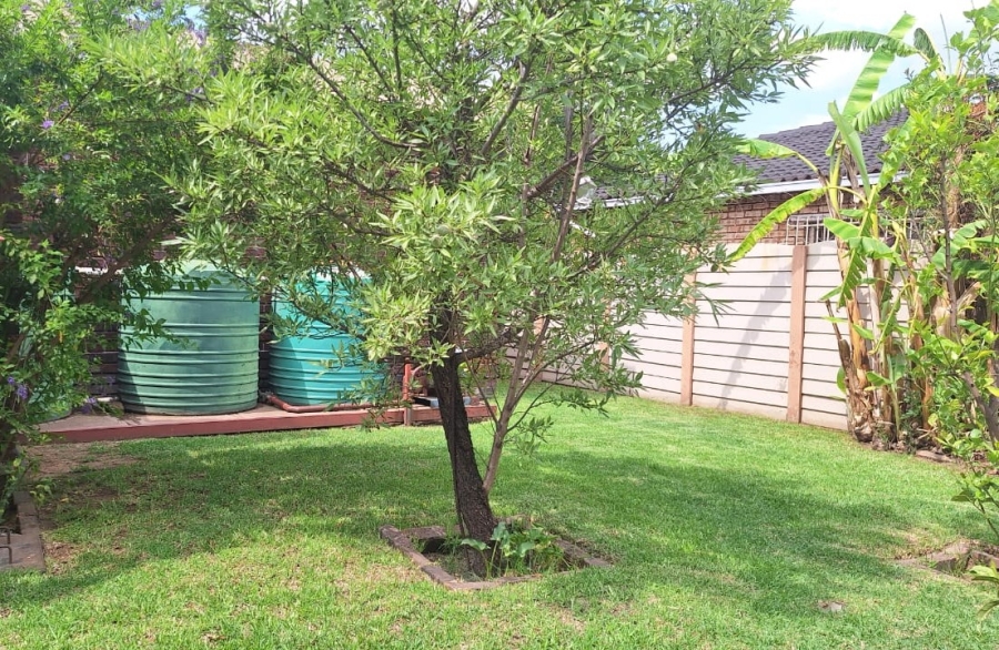 4 Bedroom Property for Sale in Dalpark Gauteng