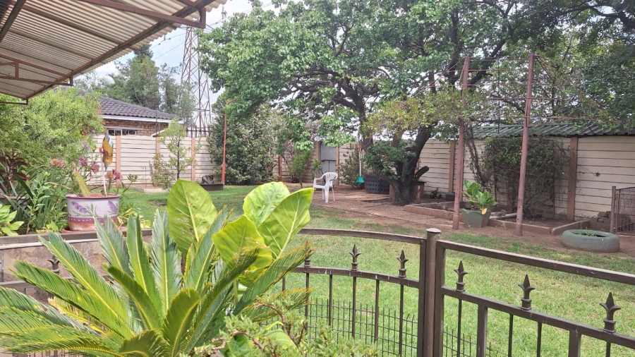 4 Bedroom Property for Sale in Dalpark Gauteng