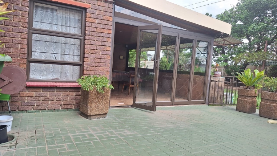 4 Bedroom Property for Sale in Dalpark Gauteng