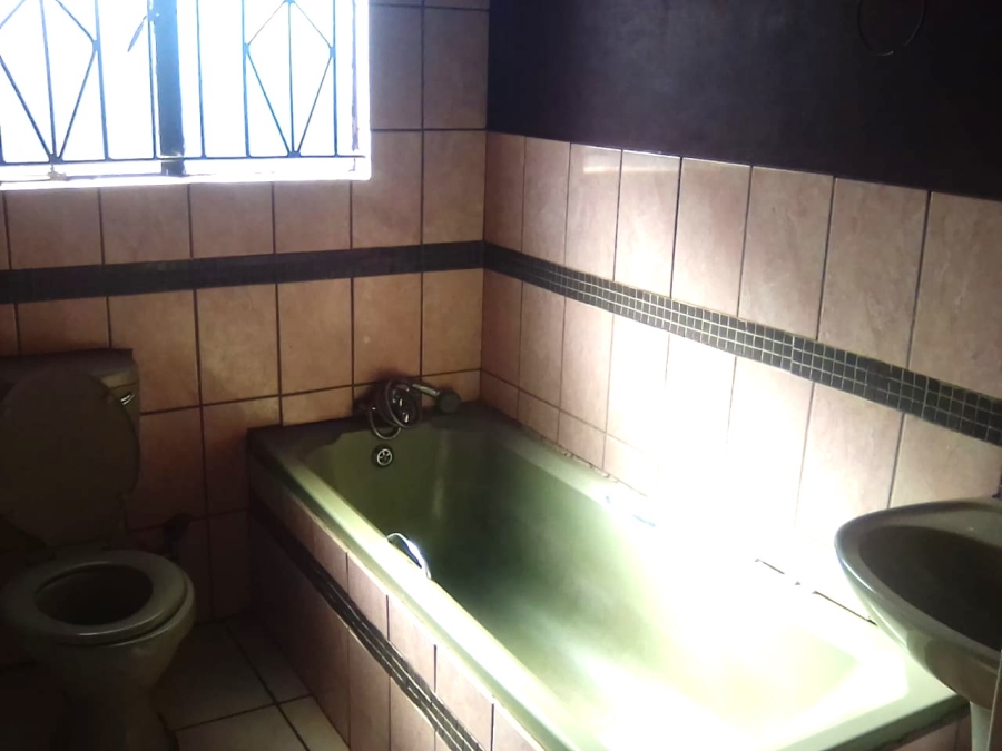 2 Bedroom Property for Sale in Vosloorus Gauteng