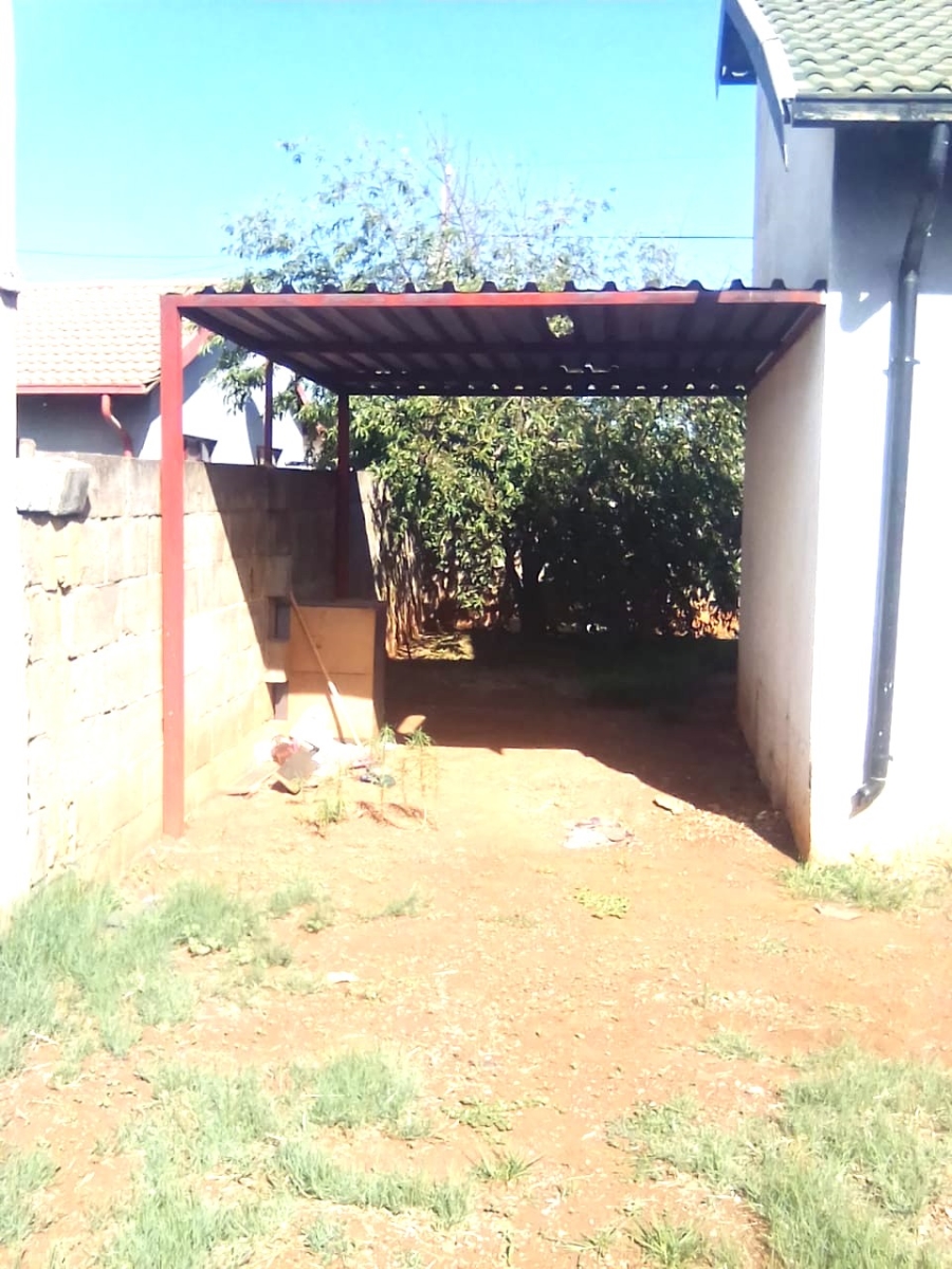 2 Bedroom Property for Sale in Vosloorus Gauteng