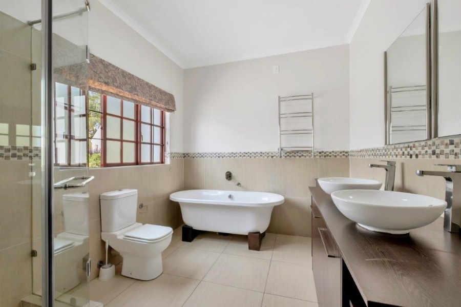 3 Bedroom Property for Sale in Bryanston Gauteng