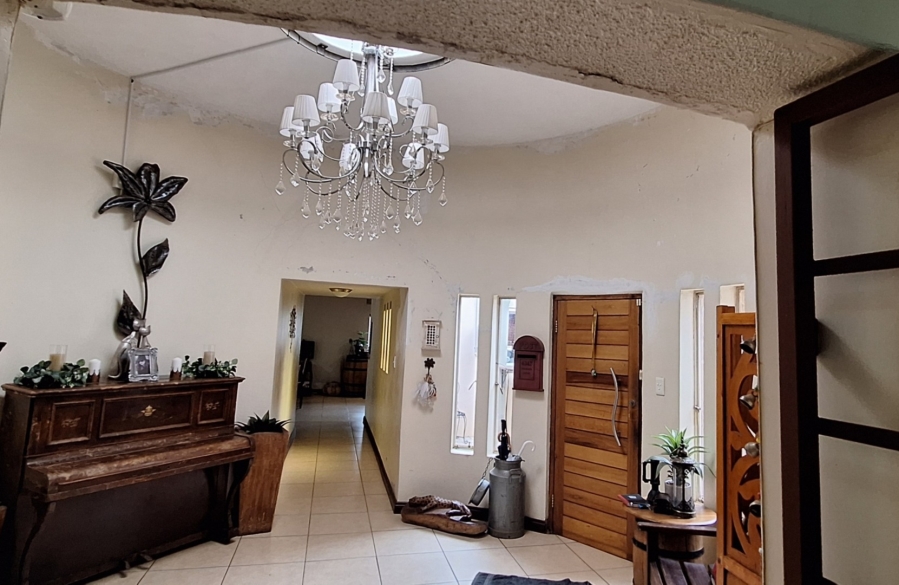 5 Bedroom Property for Sale in Stefano Park Gauteng