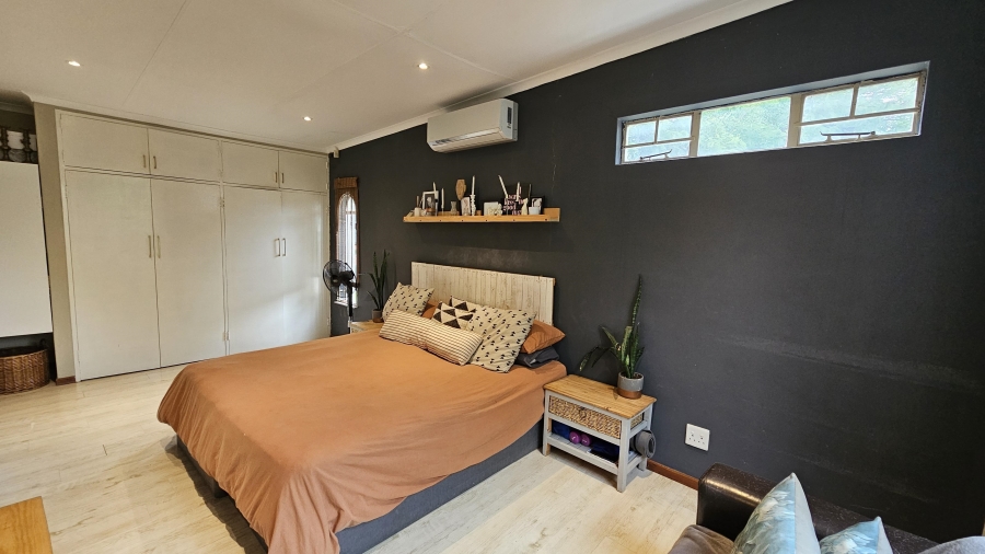 To Let 4 Bedroom Property for Rent in Constantia Park Gauteng