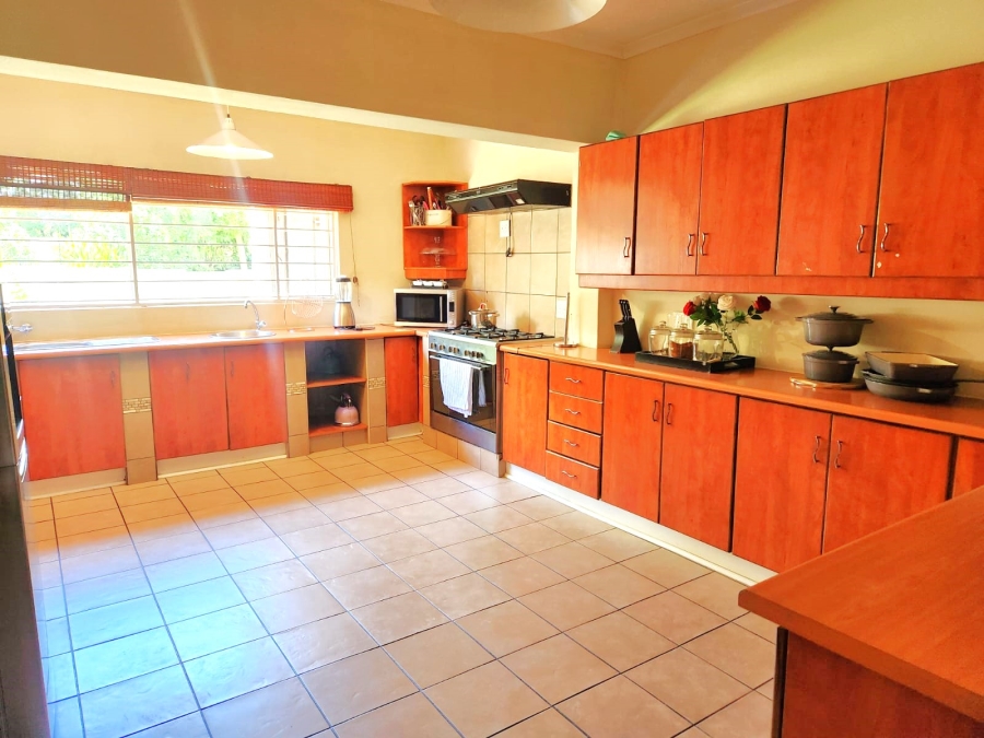 4 Bedroom Property for Sale in Doringkloof Gauteng