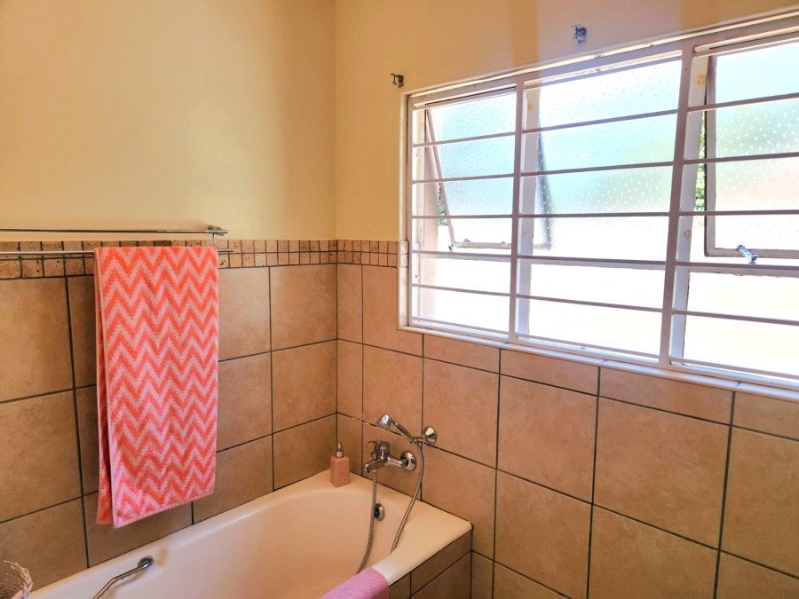 4 Bedroom Property for Sale in Doringkloof Gauteng