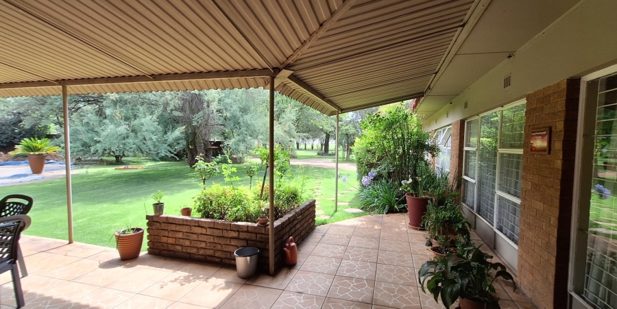 4 Bedroom Property for Sale in Mantevrede Gauteng