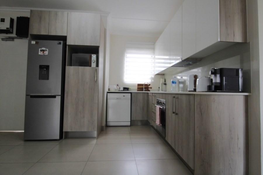 To Let 2 Bedroom Property for Rent in Rivonia Gauteng