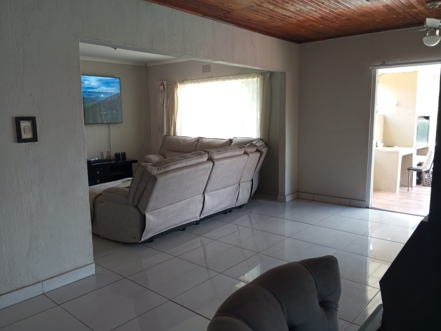 3 Bedroom Property for Sale in Wilro Park Gauteng