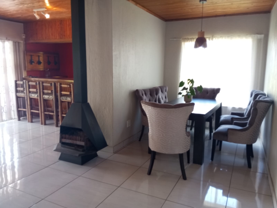 3 Bedroom Property for Sale in Wilro Park Gauteng