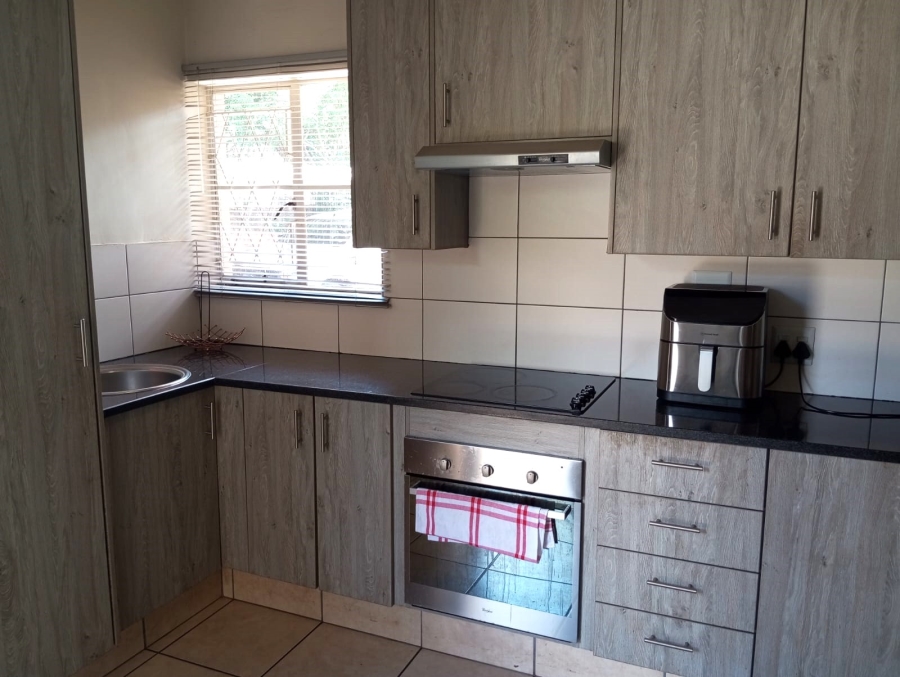 3 Bedroom Property for Sale in Wilro Park Gauteng