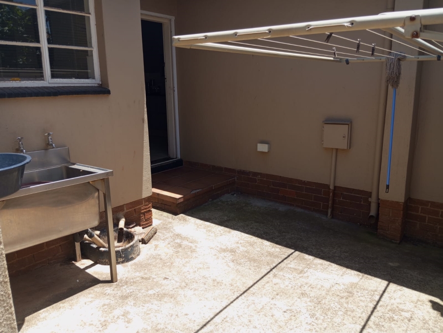 3 Bedroom Property for Sale in Wilro Park Gauteng