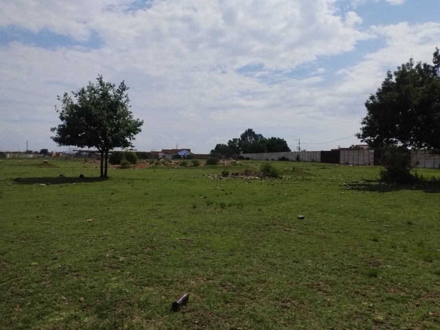 0 Bedroom Property for Sale in Roods Gardens Gauteng