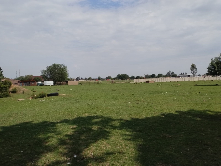 0 Bedroom Property for Sale in Roods Gardens Gauteng