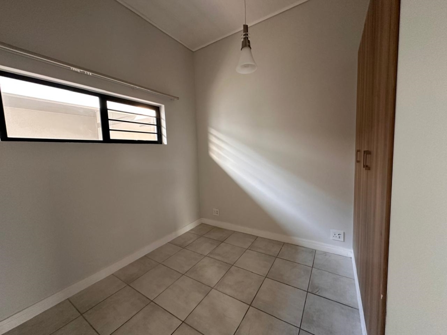 To Let 2 Bedroom Property for Rent in Linbro Park Gauteng