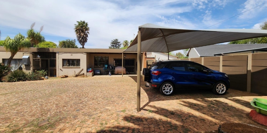 4 Bedroom Property for Sale in Kibler Park Gauteng