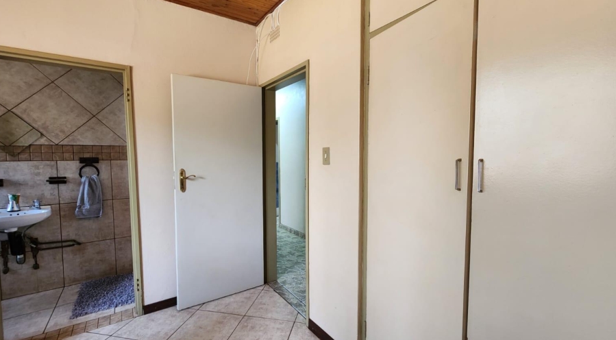 4 Bedroom Property for Sale in Kibler Park Gauteng