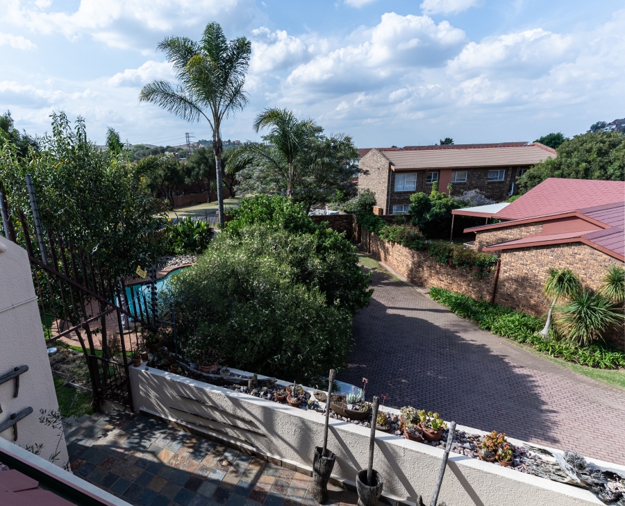 To Let 2 Bedroom Property for Rent in Kloofendal Gauteng