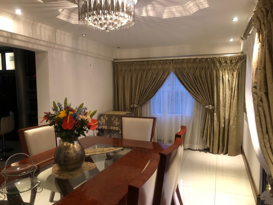 5 Bedroom Property for Sale in Lenasia South Gauteng