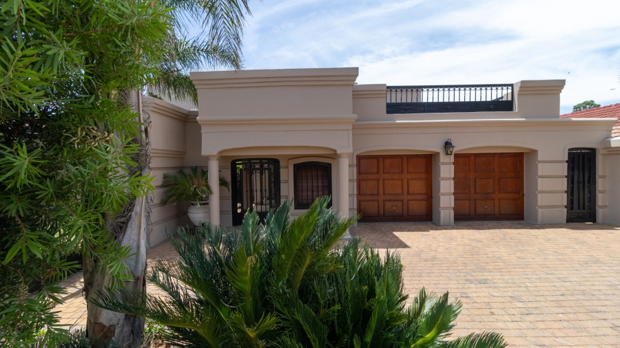 5 Bedroom Property for Sale in Lenasia South Gauteng