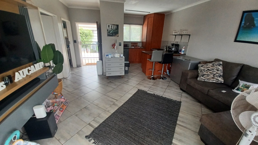 1 Bedroom Property for Sale in Annlin Gauteng