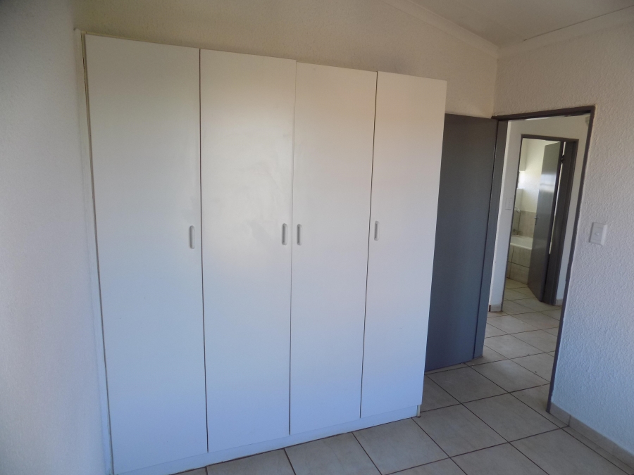 To Let 2 Bedroom Property for Rent in Windmill Park Gauteng