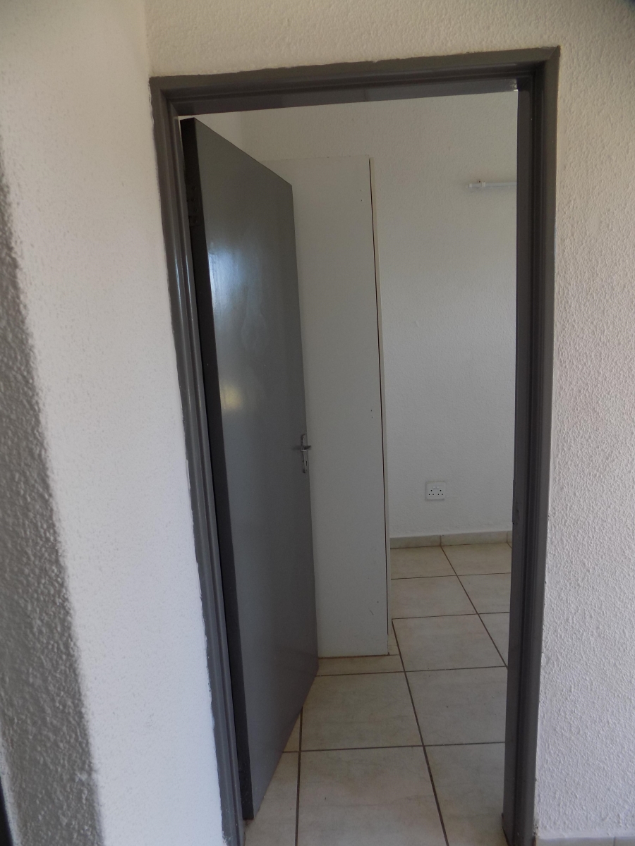 To Let 2 Bedroom Property for Rent in Windmill Park Gauteng