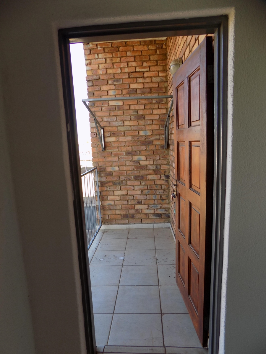 To Let 2 Bedroom Property for Rent in Windmill Park Gauteng