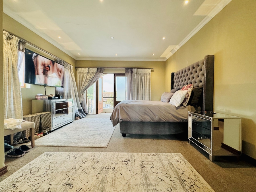 5 Bedroom Property for Sale in Midlands Estate Gauteng