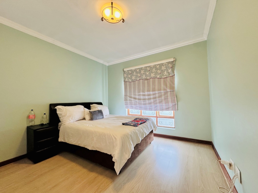 5 Bedroom Property for Sale in Midlands Estate Gauteng