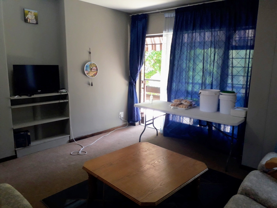 To Let 2 Bedroom Property for Rent in Zwartkop Gauteng