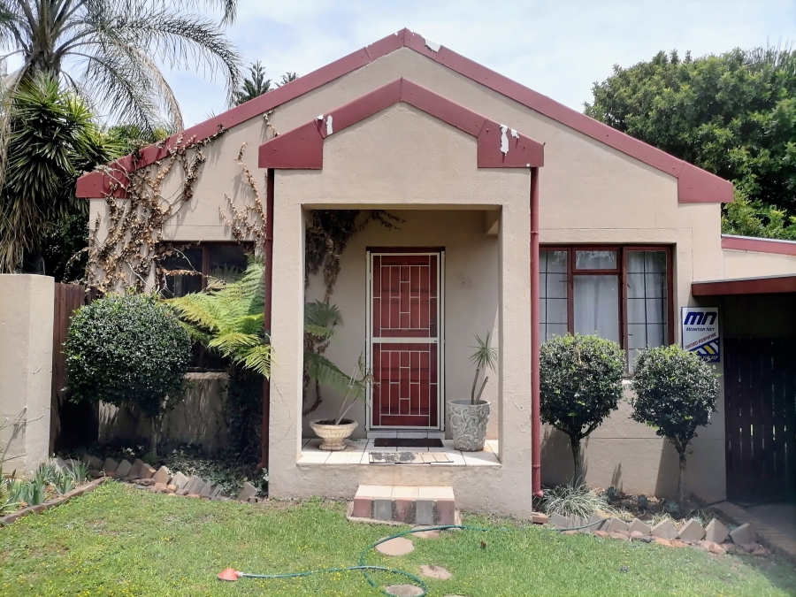 To Let 2 Bedroom Property for Rent in Zwartkop Gauteng