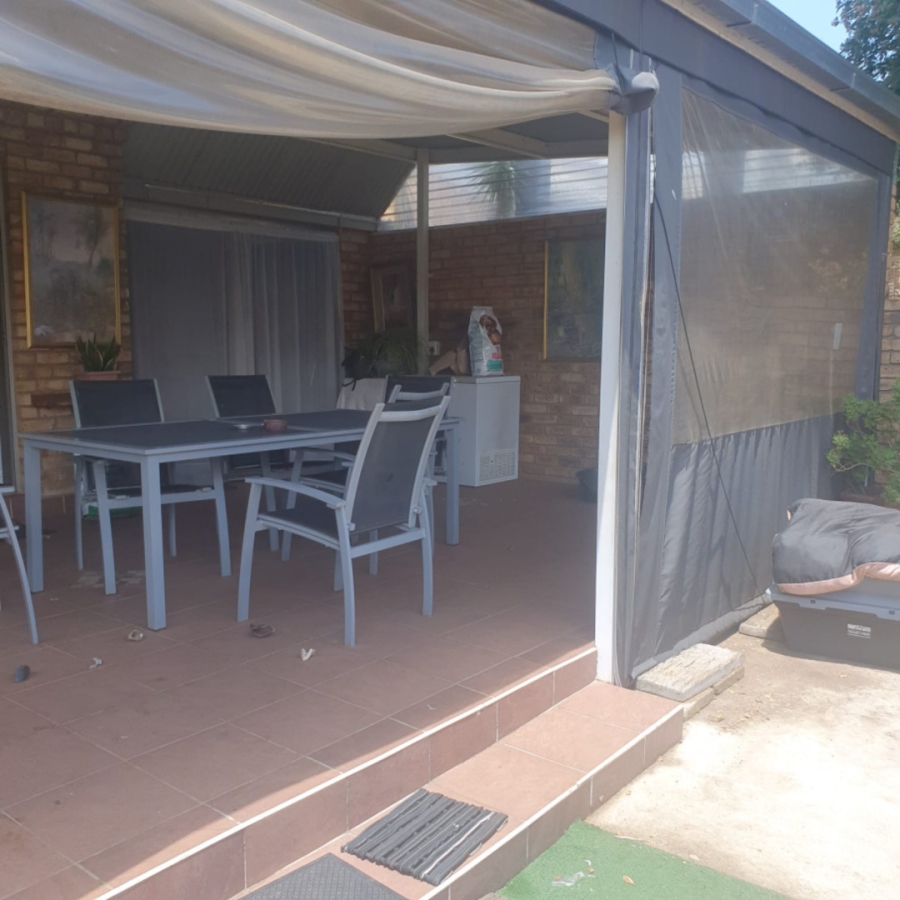 To Let 3 Bedroom Property for Rent in Highveld Gauteng